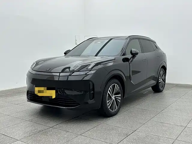 Lynk & Co 08 EM-P 2024