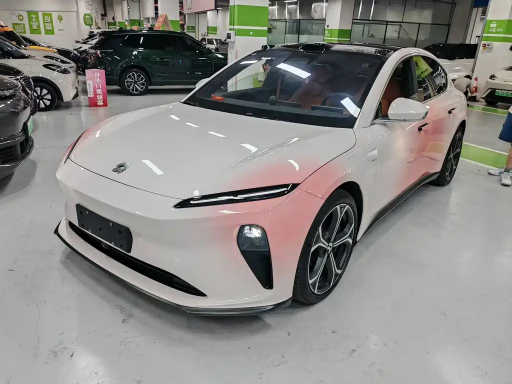 NIO ET5 2025