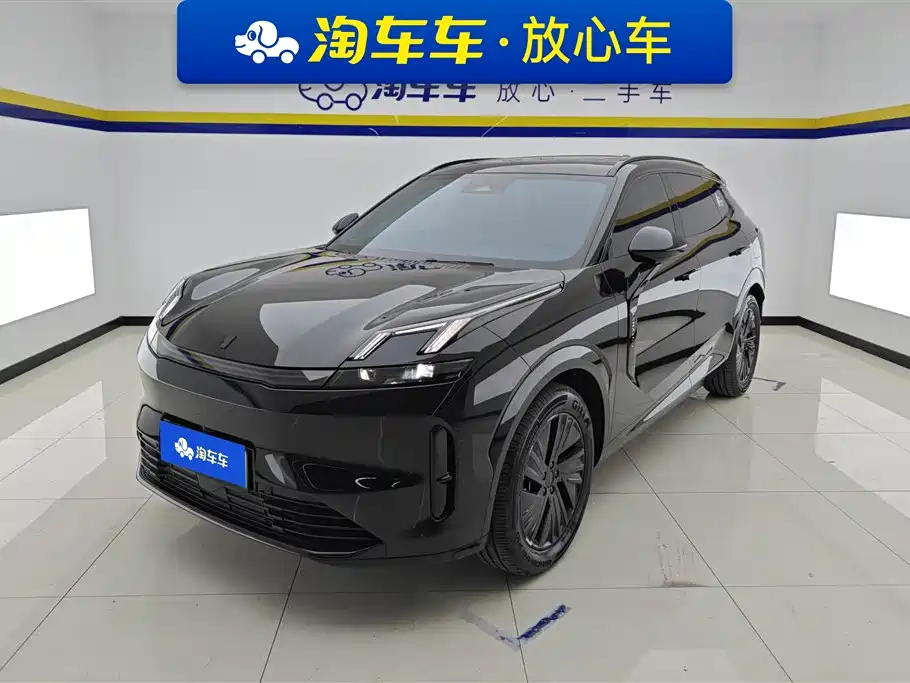 Lynk & Co 08 EM-P 2025