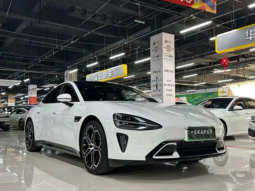 Xiaomi SU7 2025