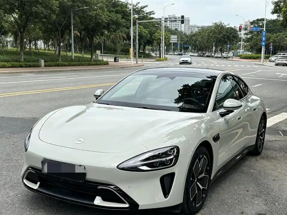 Xiaomi SU7 2025
