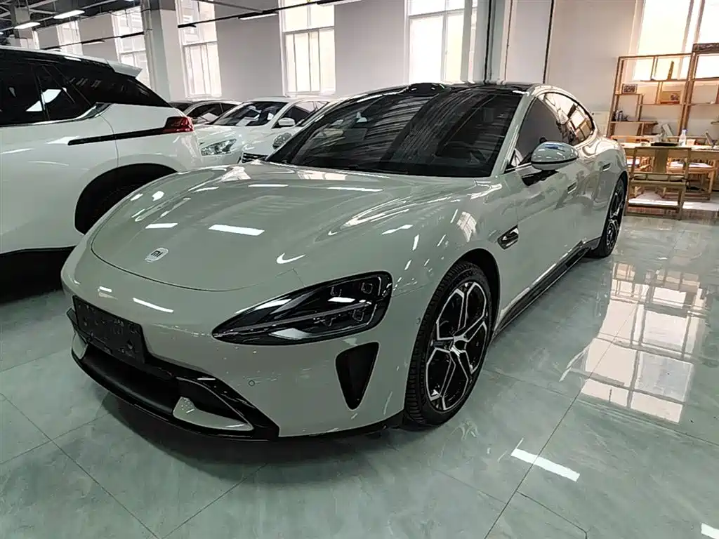 Xiaomi SU7 2025