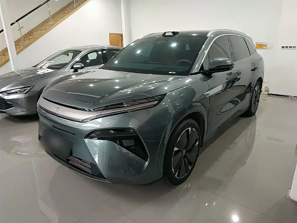 BYD 唐L 2025