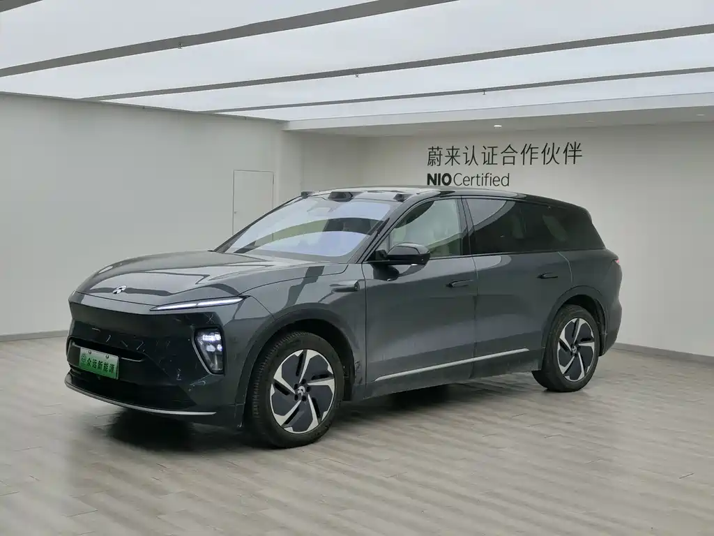 NIO ES8 2023