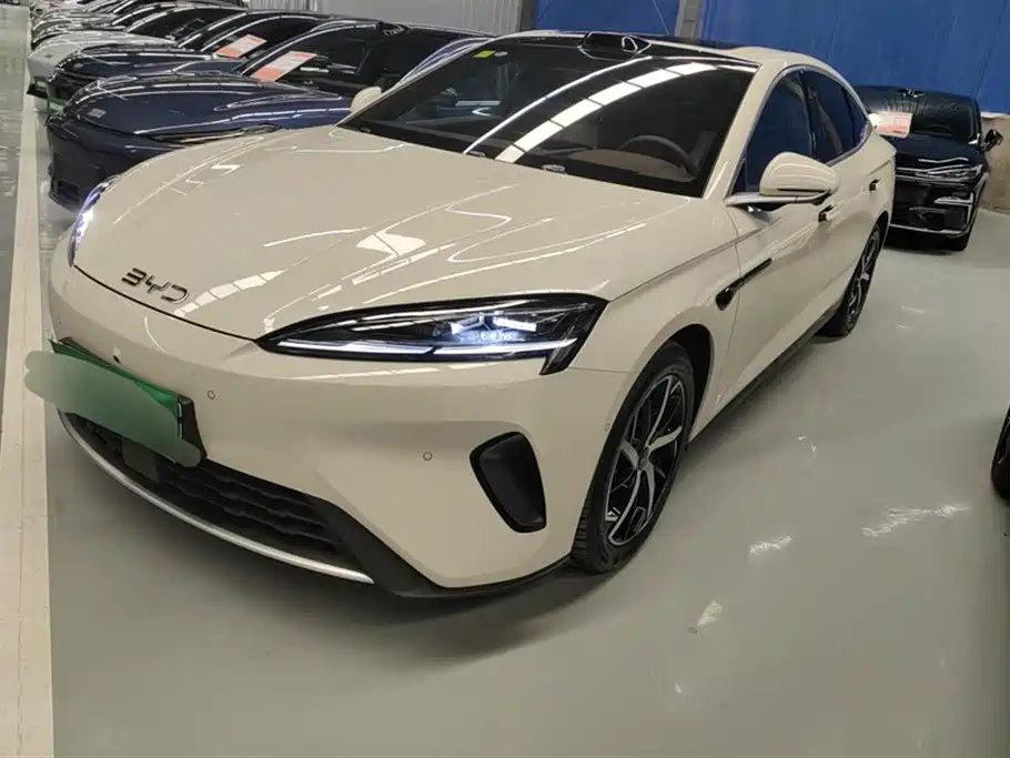 BYD Seal 07 DM-i 2025