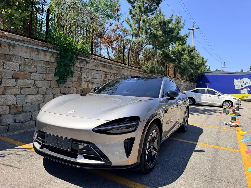 Xiaomi 小米YU7 2025