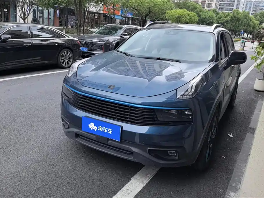 Lynk & Co 01 2018