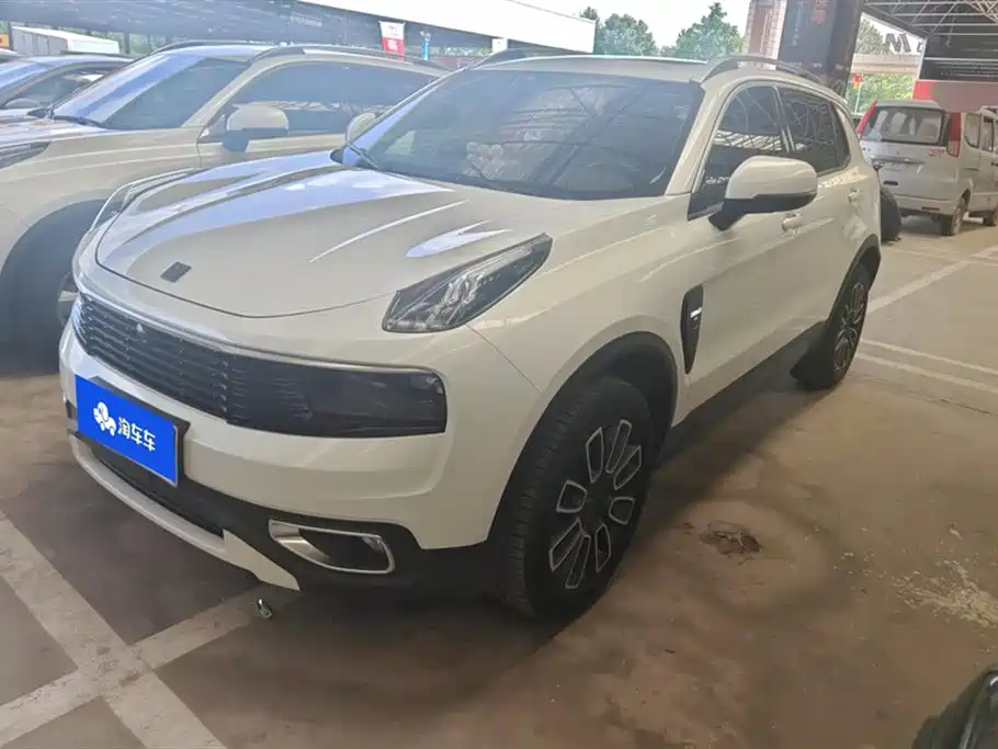 Lynk & Co 01 2020