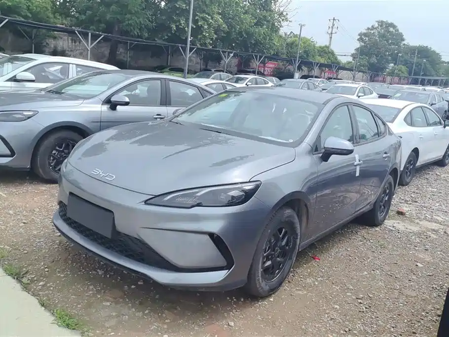 BYD Seal 05 DM-i 2026