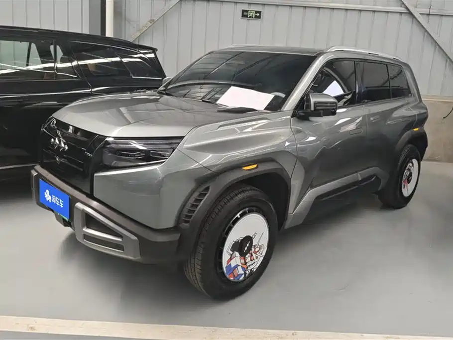 Fang Cheng Bao Titanium 3 2025