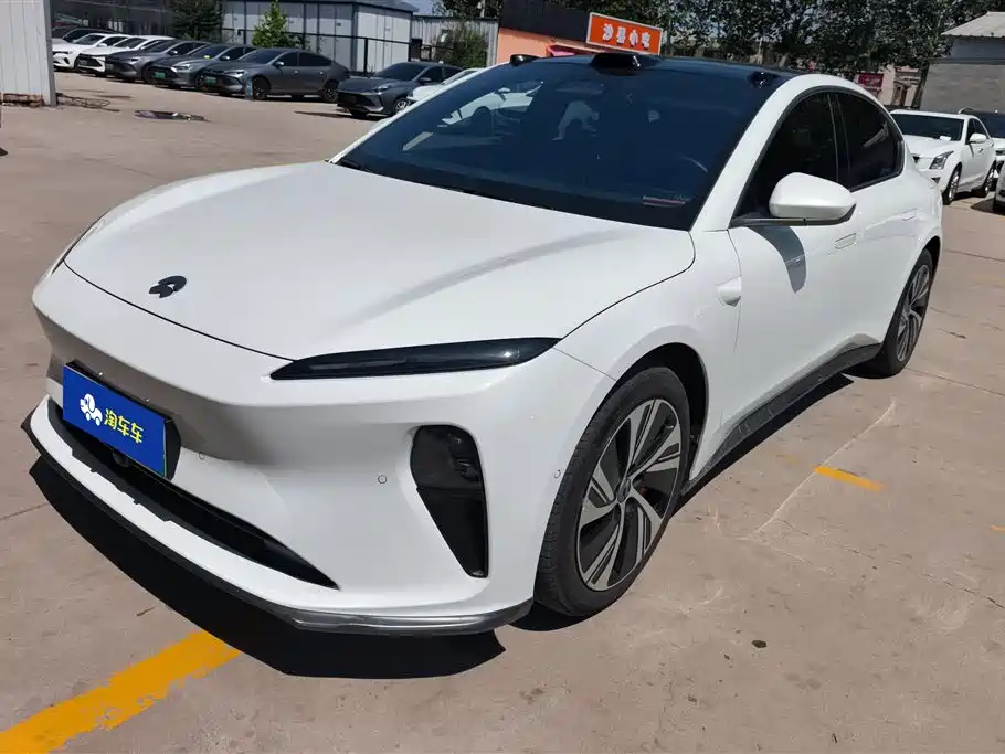 NIO ET5 2022