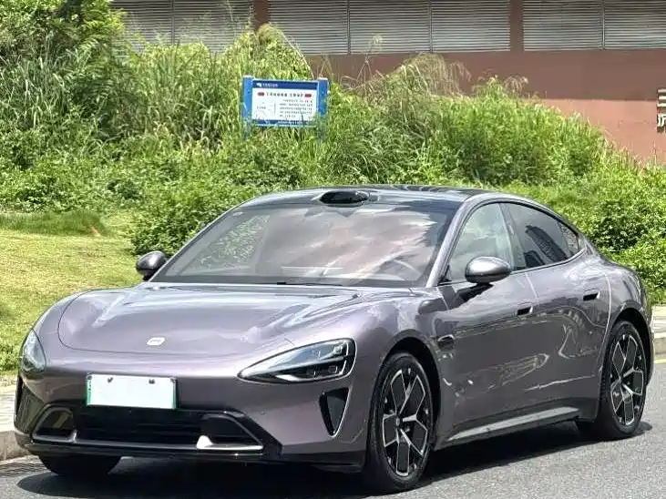 Xiaomi SU7 2025