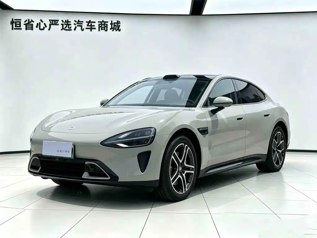 Xiaomi SU7 2024