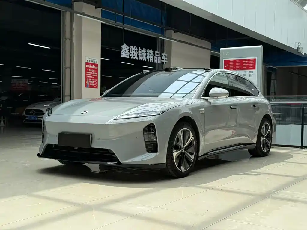 NIO ET5T 2025
