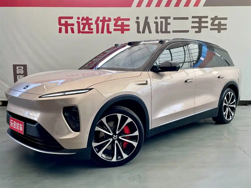 NIO ES8 2023