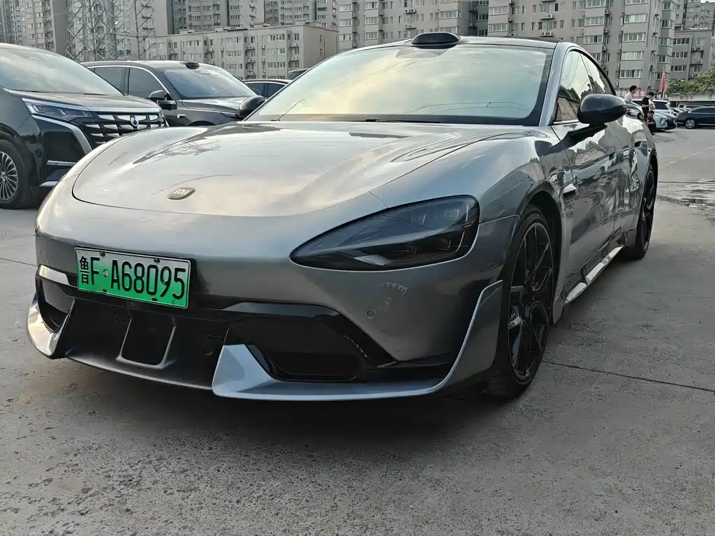 Xiaomi SU7 Ultra 2025