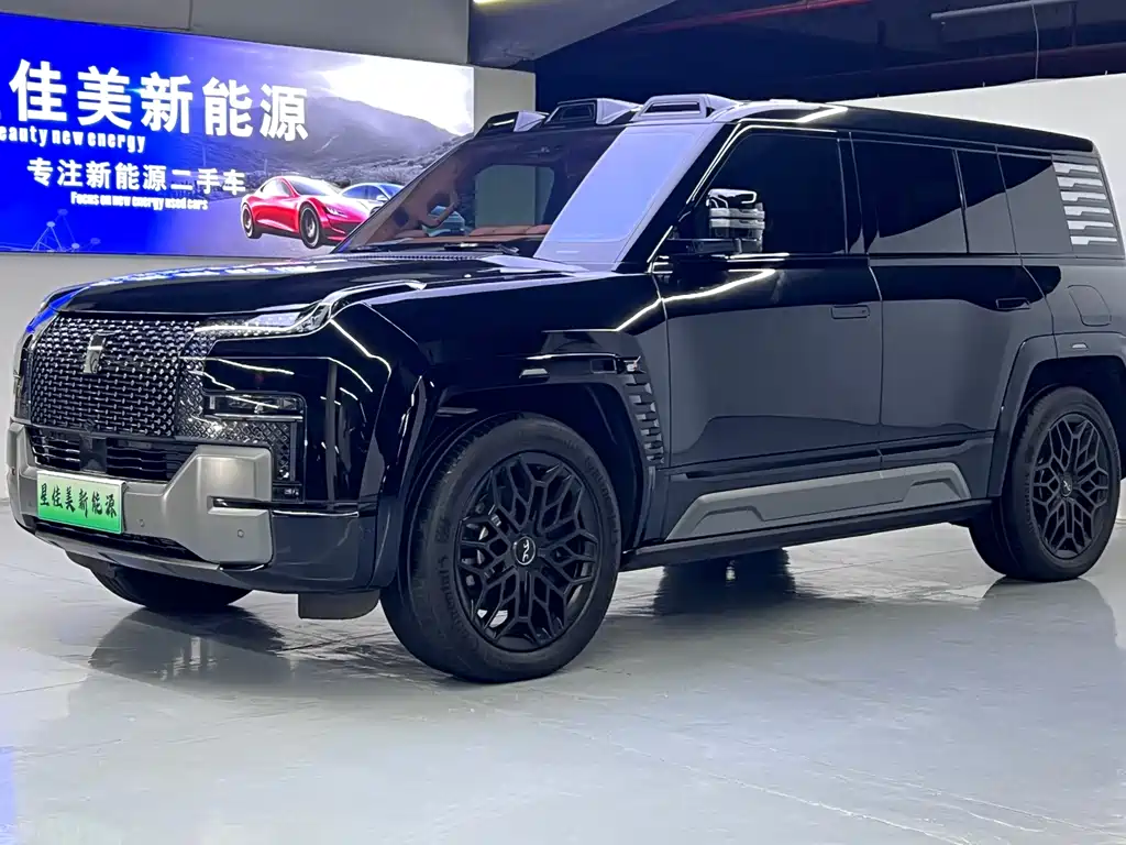 YangWang Yangwang U8 2025