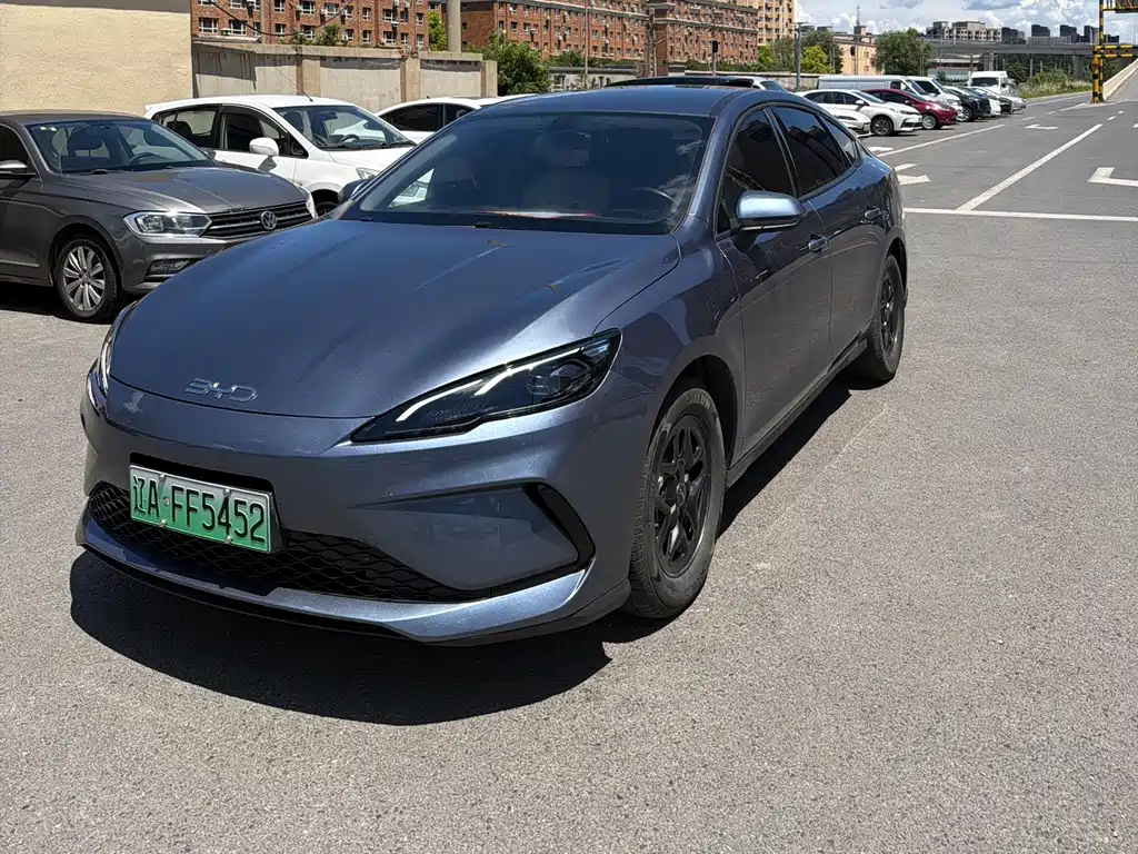 BYD Seal 05 DM-i 2025