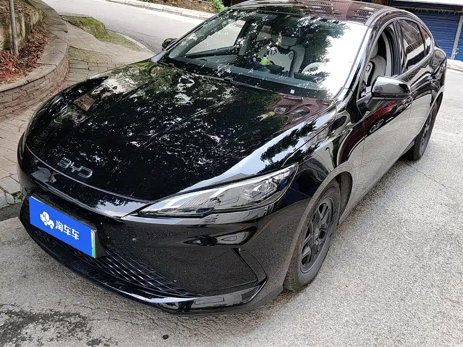 BYD Seal 05 DM-i 2025