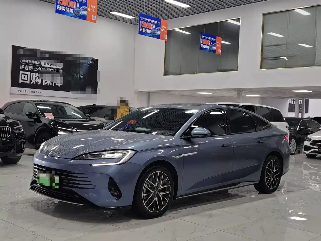BYD Seal 07 DM-i 2025