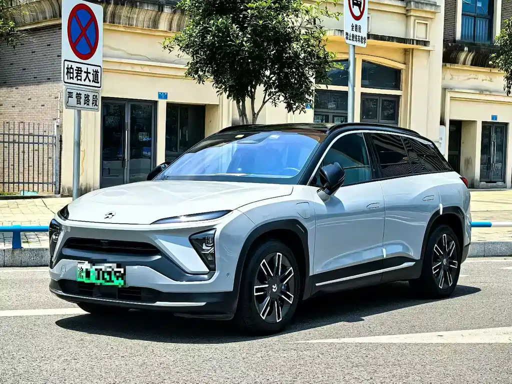 NIO ES6 2021