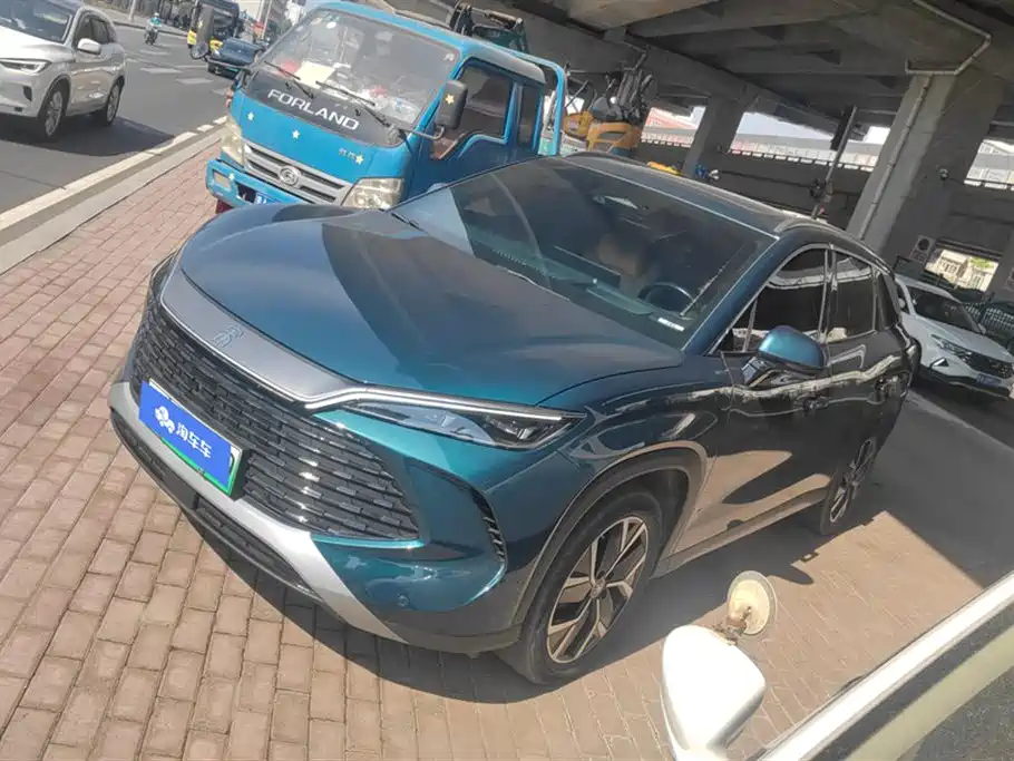 BYD L DM-i 2024