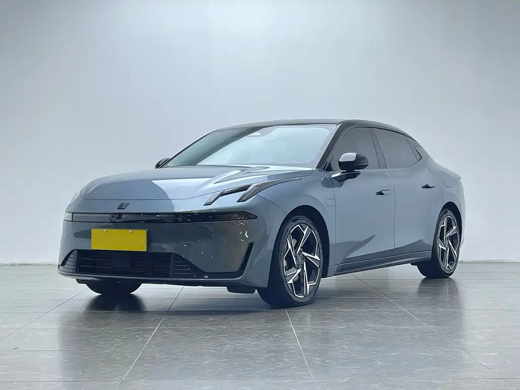 Lynk & Co 07 EM-P 2024