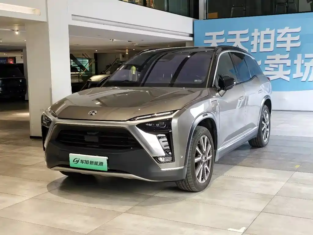 NIO ES8 2021