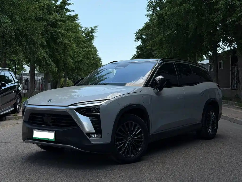 NIO ES8 2022