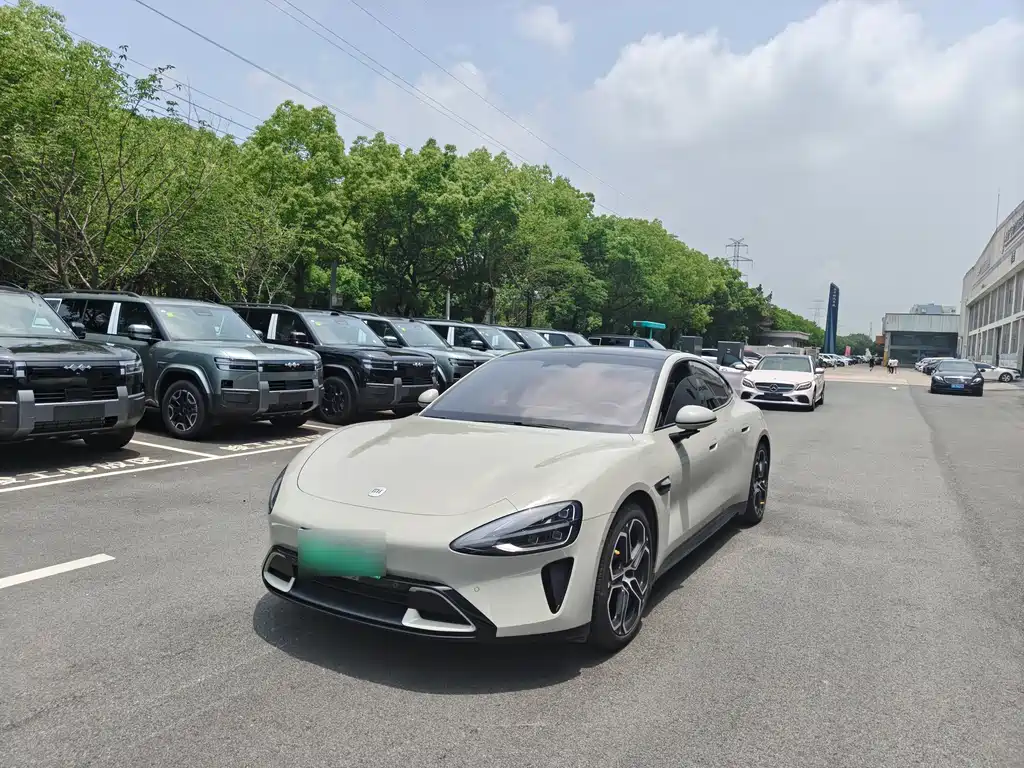 Xiaomi SU7 2025