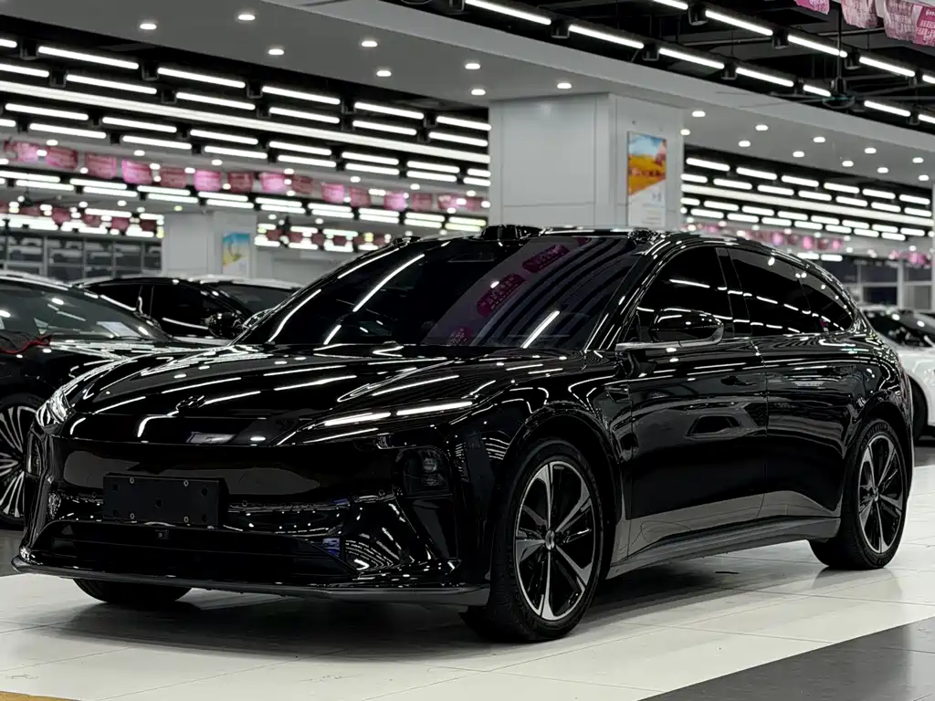 NIO ET5T 2024