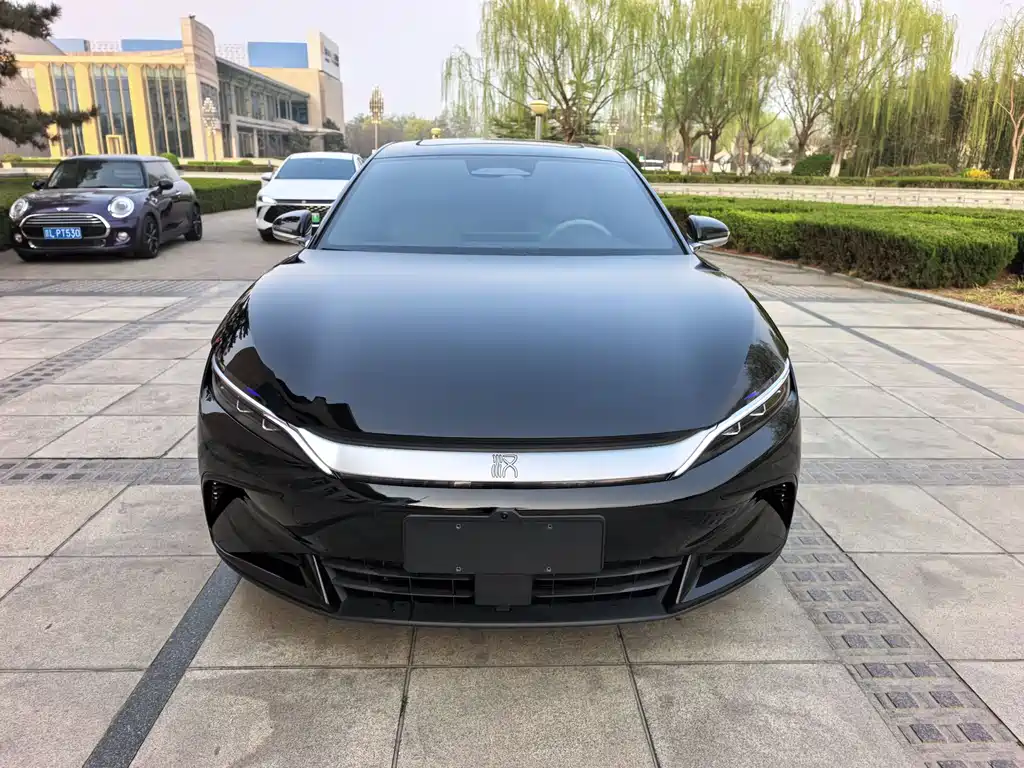 BYD Han 2025