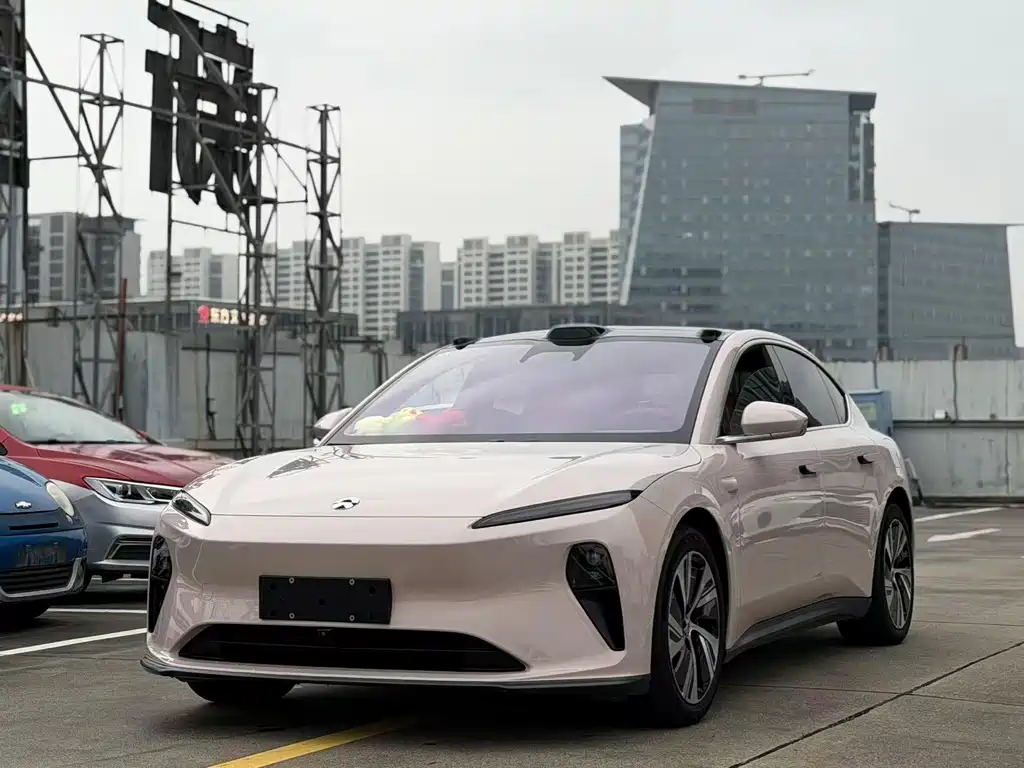 NIO ET5 2025