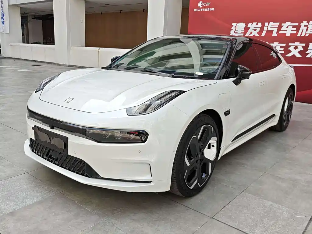 Zeekr 001 2023