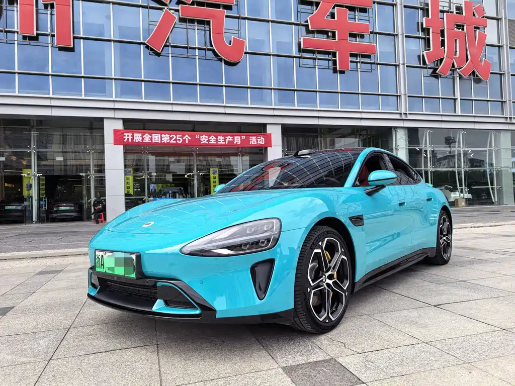Xiaomi SU7 2025