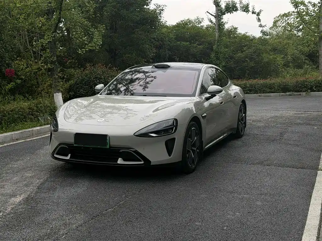 Xiaomi SU7 2025