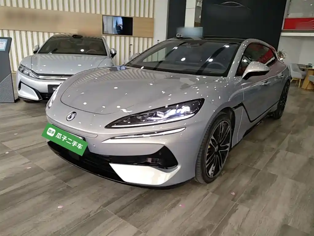 Denza Denza Z9GT 2025