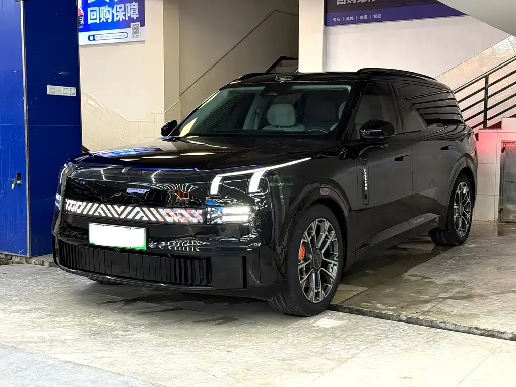 Lynk & Co 领克900 2025