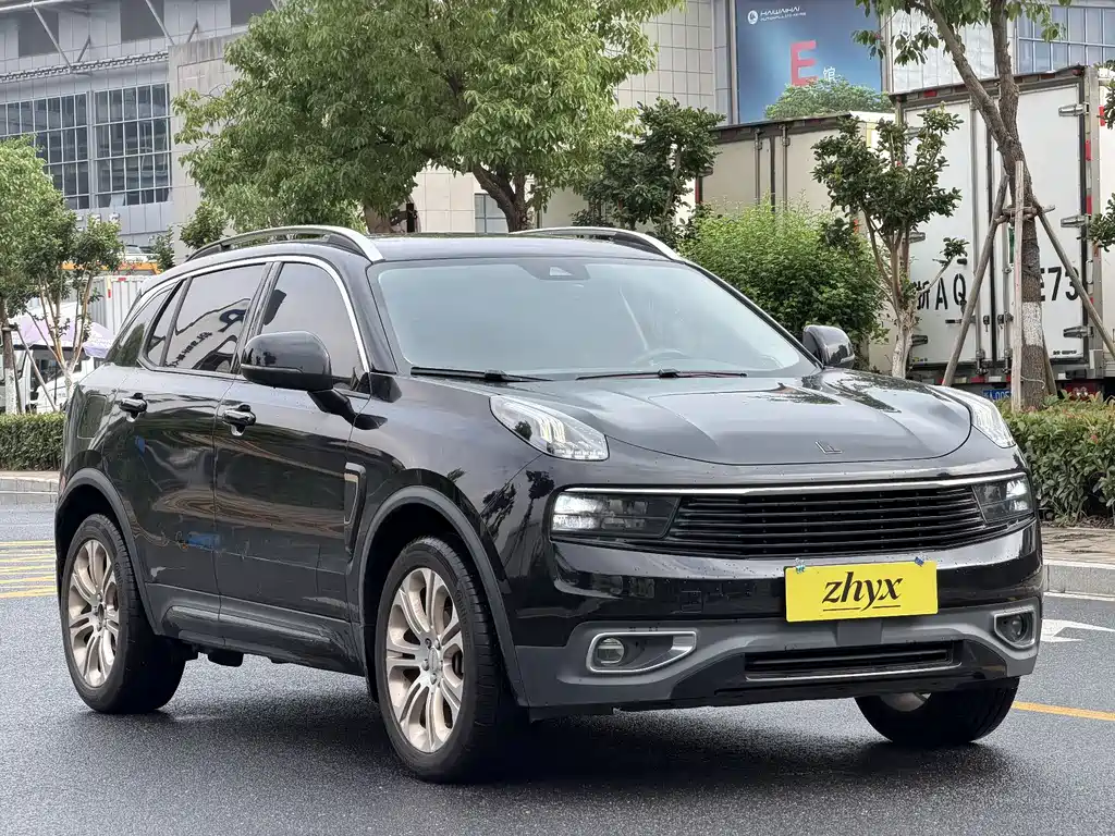 Lynk & Co 01 2018