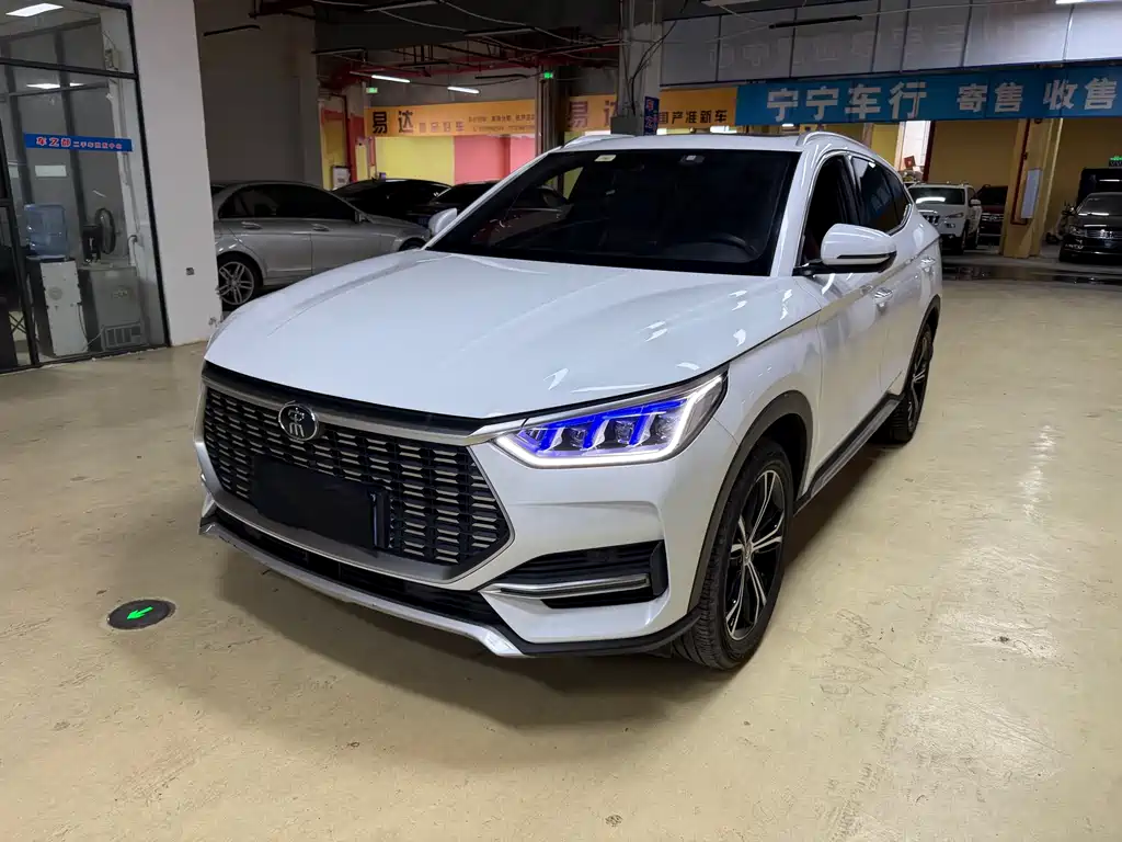 BYD PLUS 2021