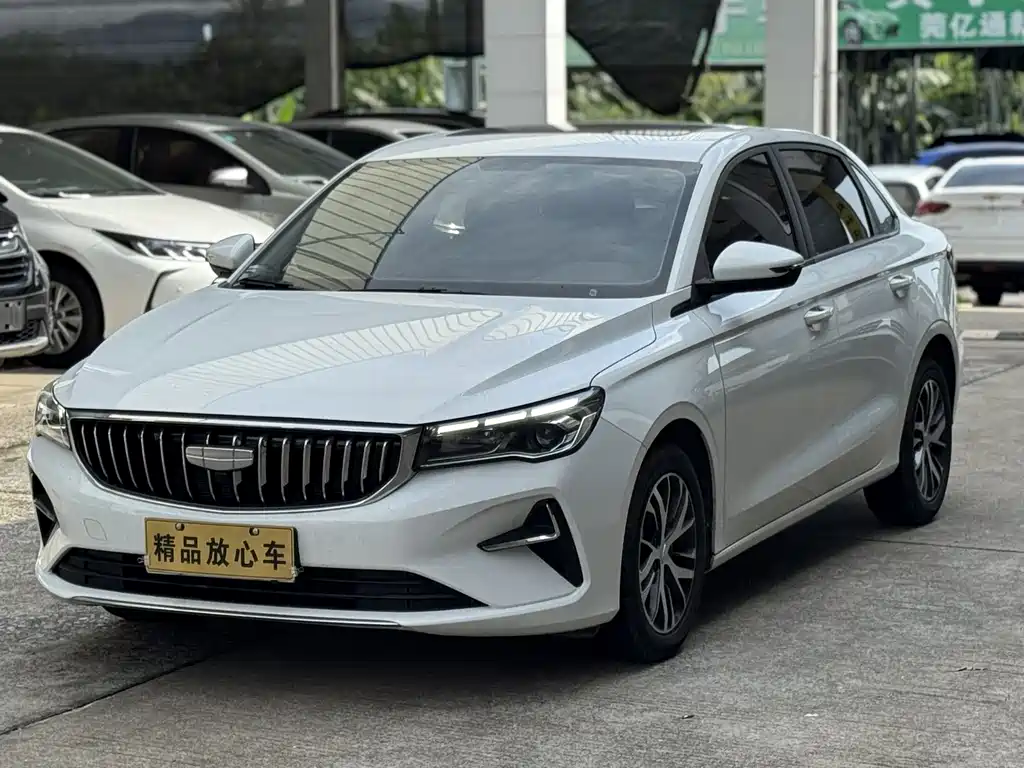 Geely Emgrand 2025