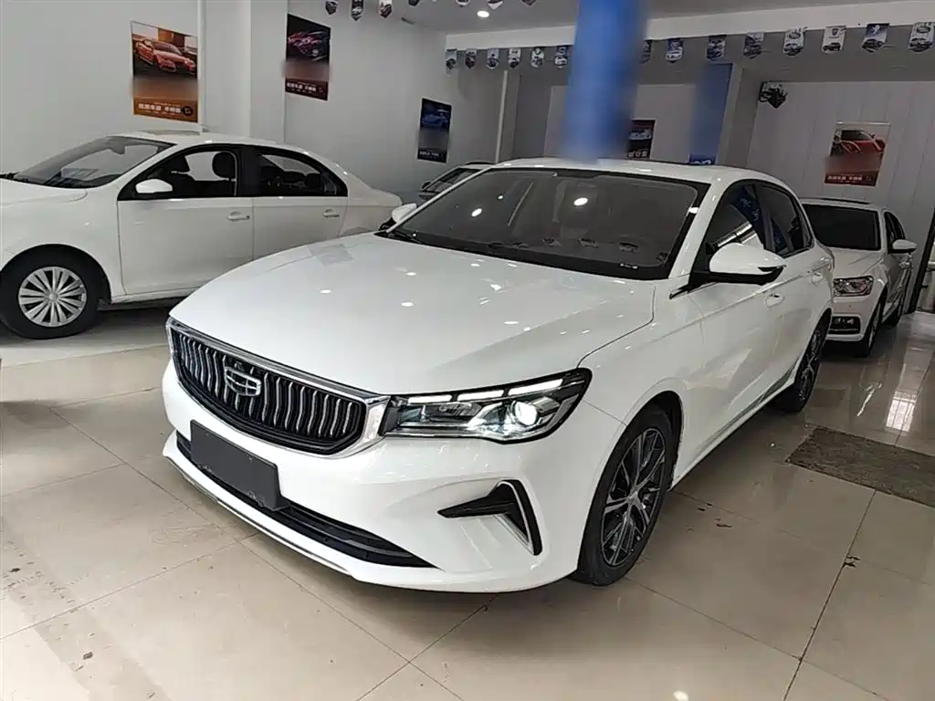 Geely Emgrand 2023