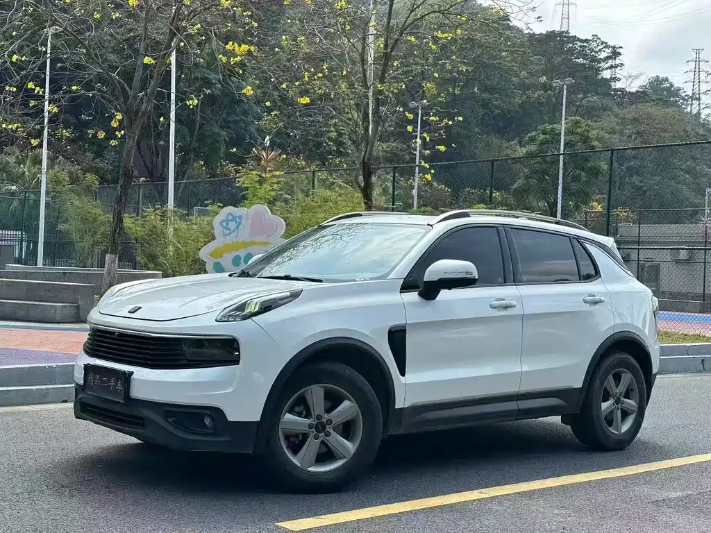 Lynk & Co 01 2019