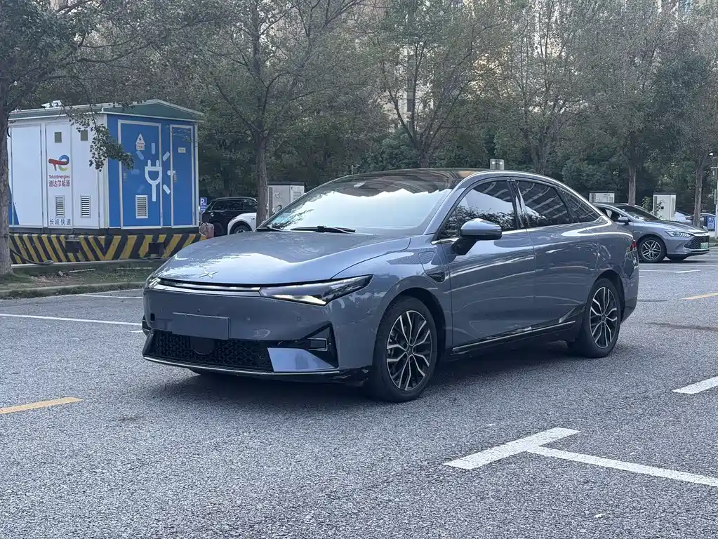 XPENG P5 2022