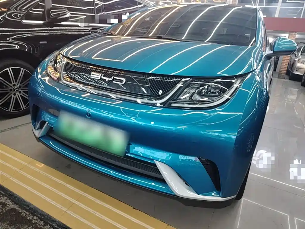 BYD Dolphin 2023