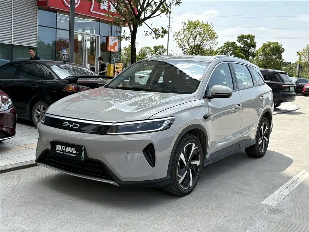 BYD Seal 05 DM-i 2025