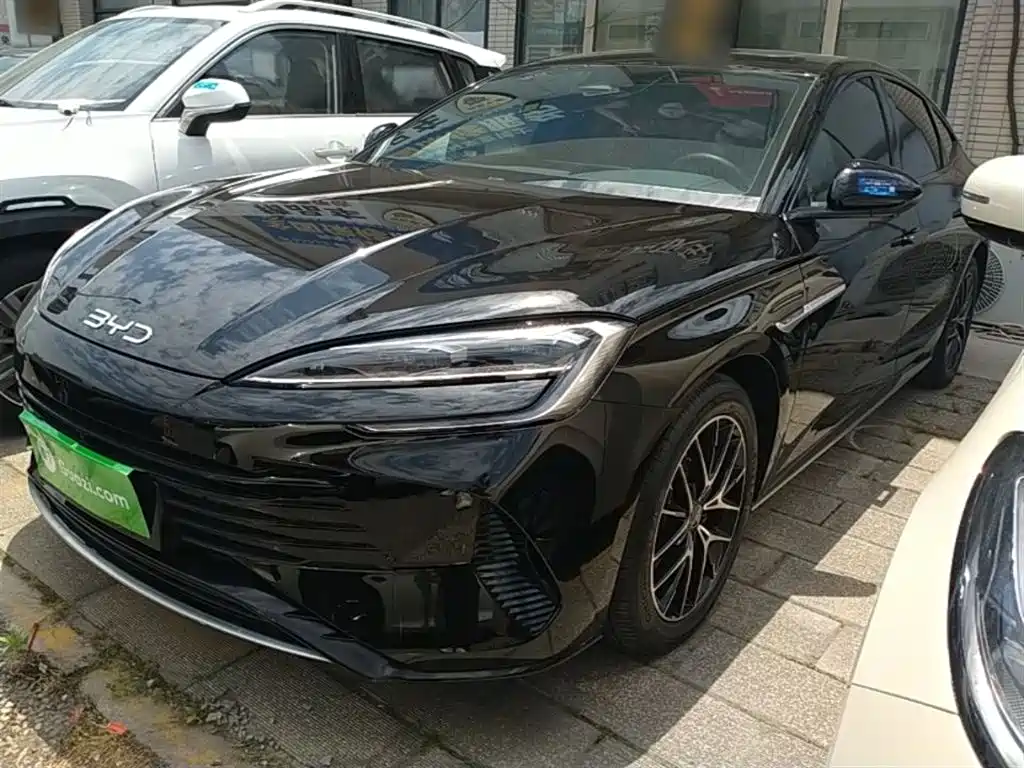 BYD Seal 07 DM-i 2024