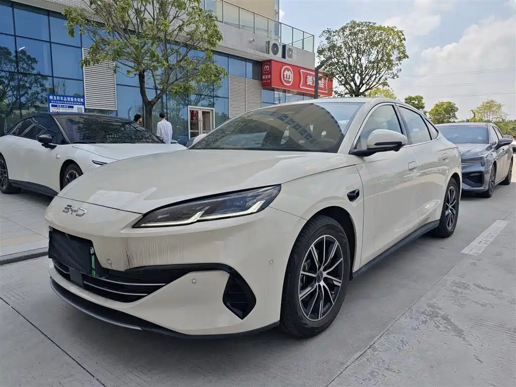 BYD 海豹06 2025