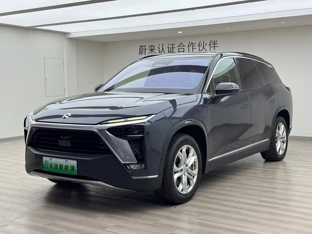 NIO ES8 2021