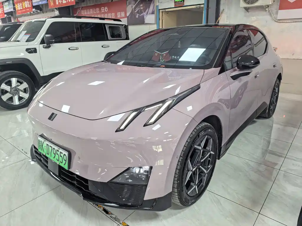 Lynk & Co Z20 2025